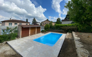 Pose d'une terrasse en céramique à Jonage